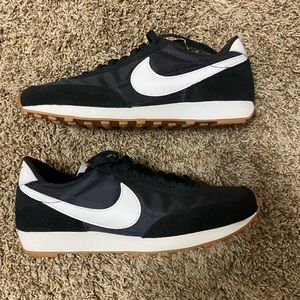 Nike women’s Daybreak Sneaker.